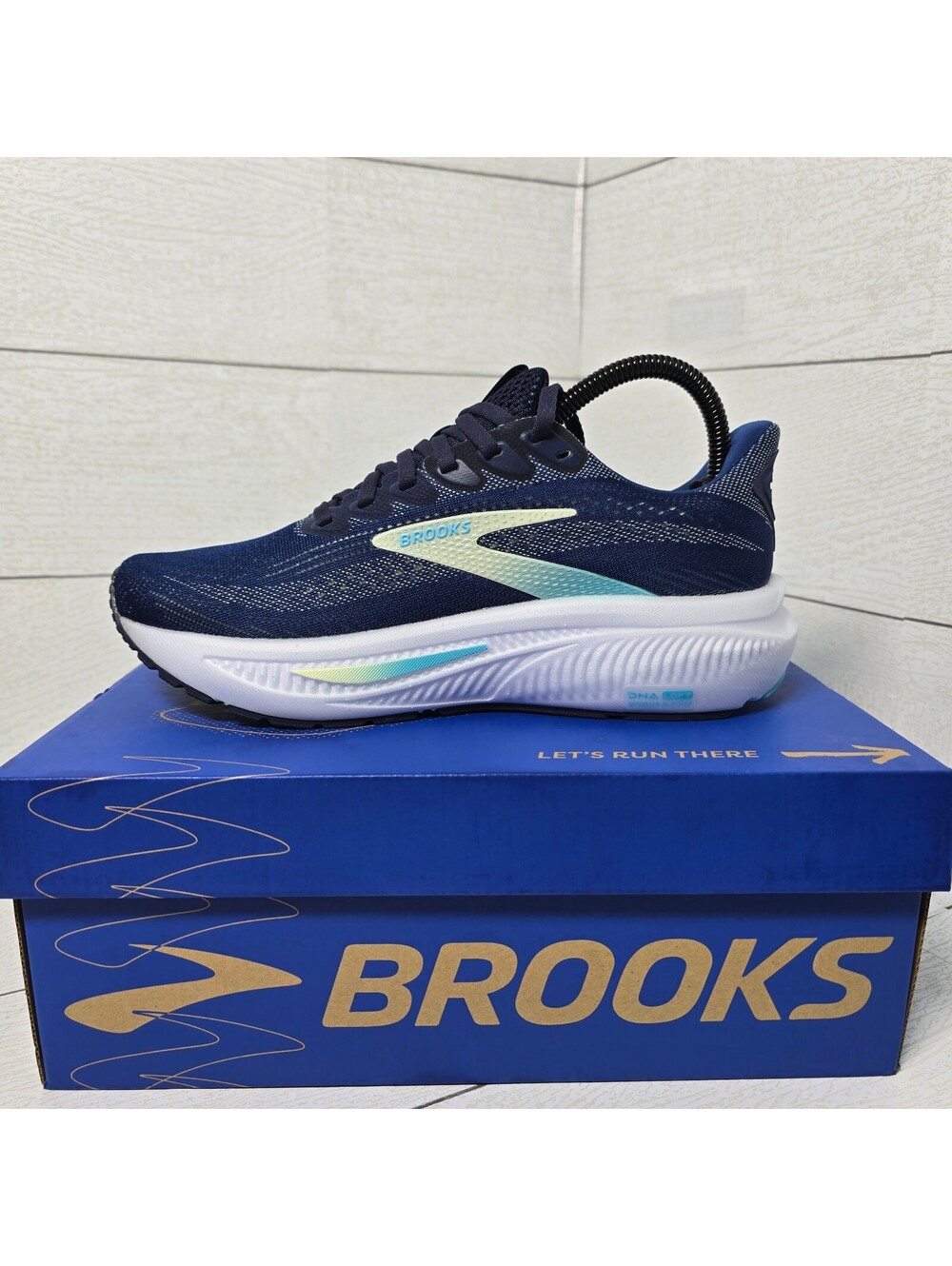 Brooks Ghost 17 Women’s 7.5 B Navy Green Turquoise Running Shoes 1204311B458